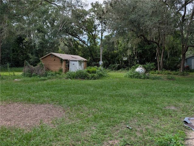 9711 S Berkshire Avenue, Inverness, FL 34452