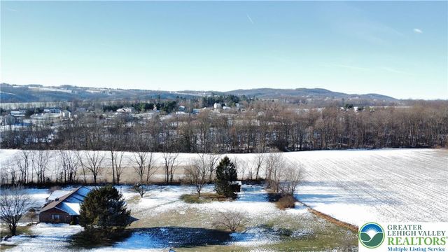 315 Long Lane Road, Lehigh Twp, PA 18088