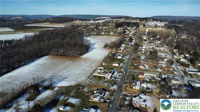 315 Long Lane Road, Lehigh Twp, PA 18088