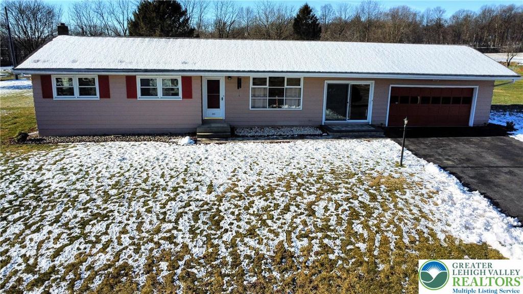 315 Long Lane Road, Lehigh Twp, PA 18088