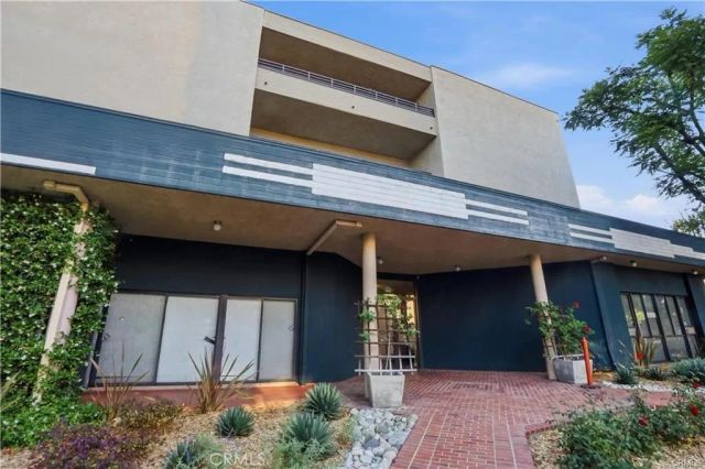 4499 Via Marisol 340, Los Angeles, CA 90042