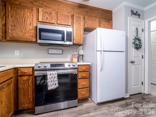 2039 Union Road E, Gastonia, NC 28054