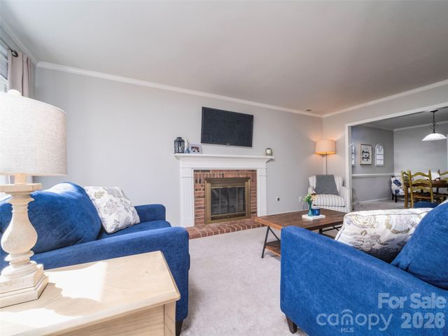 2039 Union Road E, Gastonia, NC 28054