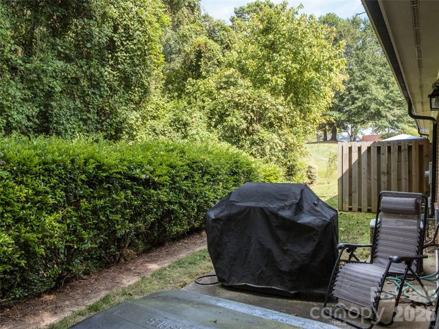 2039 Union Road E, Gastonia, NC 28054