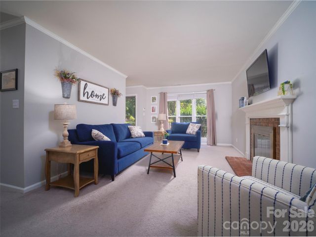 2039 Union Road E, Gastonia, NC 28054