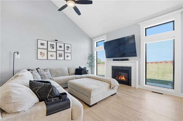 13226 Switchgrass Court, Kearney, MO 64060