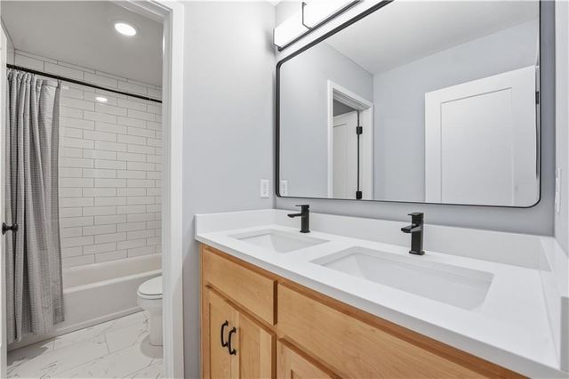 13226 Switchgrass Court, Kearney, MO 64060