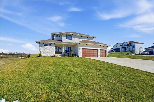 13226 Switchgrass Court, Kearney, MO 64060