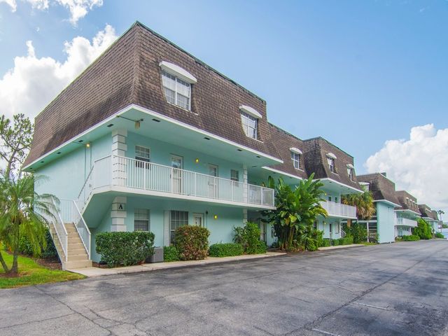 1901 Indian River Boulevard 201A, Vero Beach, FL 32960