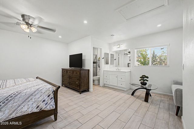 8552 W MEADOWBROOK Avenue, Phoenix, AZ 85037