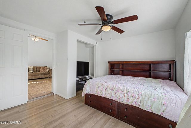 8552 W MEADOWBROOK Avenue, Phoenix, AZ 85037
