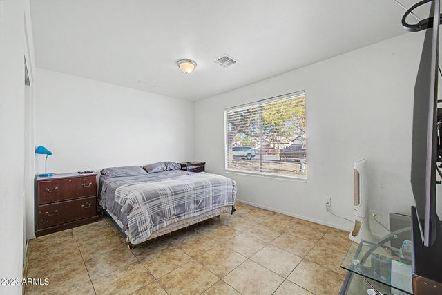8552 W MEADOWBROOK Avenue, Phoenix, AZ 85037