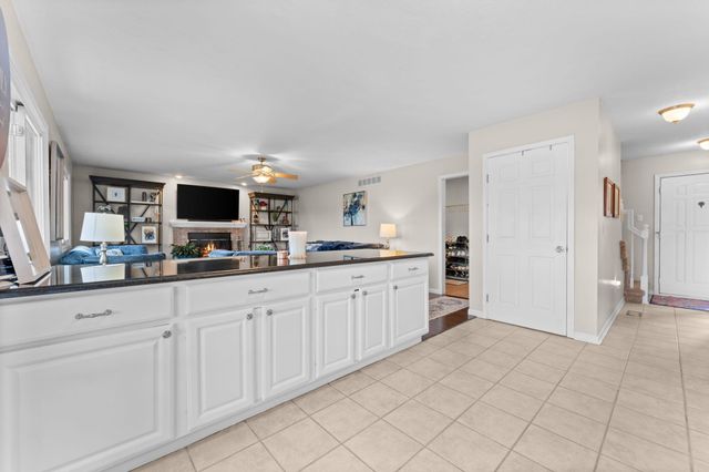 9128 Meadow View Lane, York Twp, MI 48176