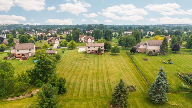 9128 Meadow View Lane, York Twp, MI 48176
