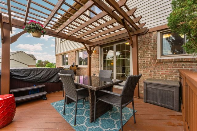9128 Meadow View Lane, York Twp, MI 48176