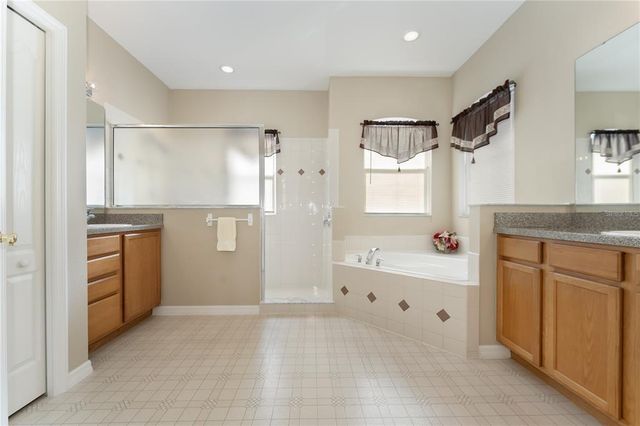 36300 GRAND ISLAND OAKS CIRCLE, Grand Island, FL 32735