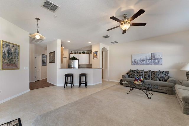 36300 GRAND ISLAND OAKS CIRCLE, Grand Island, FL 32735