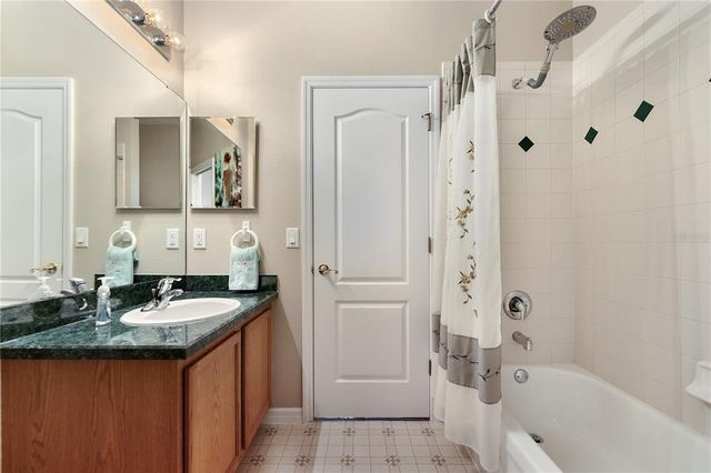 36300 GRAND ISLAND OAKS CIRCLE, Grand Island, FL 32735