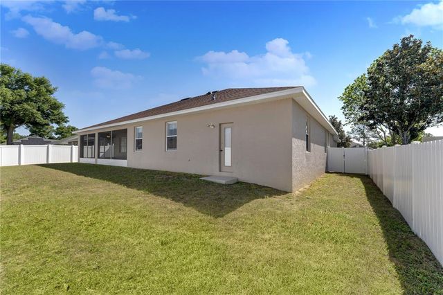36300 GRAND ISLAND OAKS CIRCLE, Grand Island, FL 32735