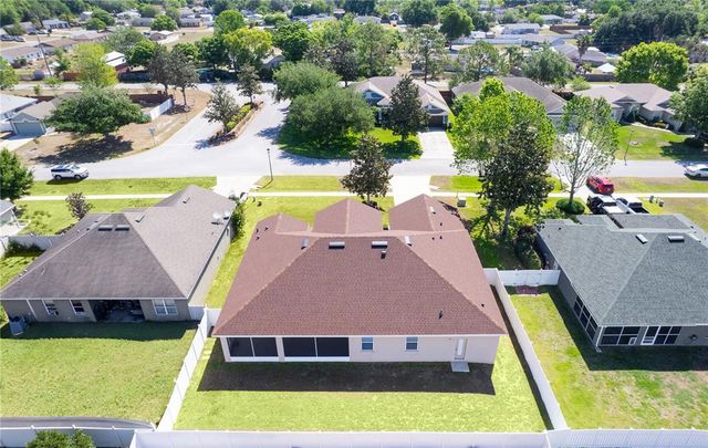 36300 GRAND ISLAND OAKS CIRCLE, Grand Island, FL 32735