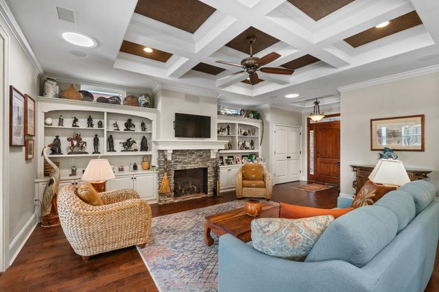 4228 Ravenwood Dr., Little River, SC 29566