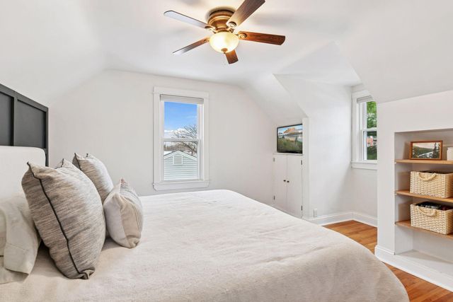 2031 Hampshire Avenue S, Saint Louis Park, MN 55426