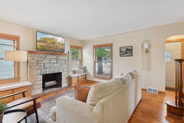 2031 Hampshire Avenue S, Saint Louis Park, MN 55426