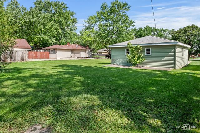 1732 Roanoak Avenue, Aurora, IL 60506