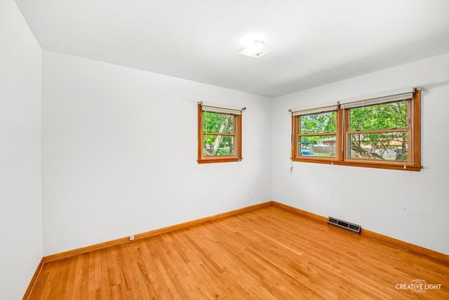 1732 Roanoak Avenue, Aurora, IL 60506