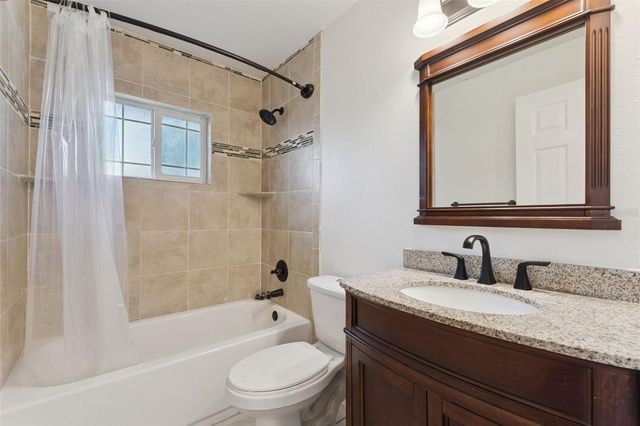 2142 KENDALL COURT, Deltona, FL 32738