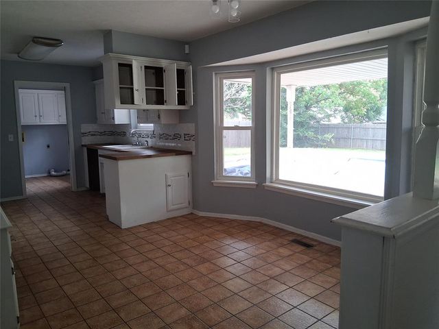 3416 Walking Sky Road, Edmond, OK 73013