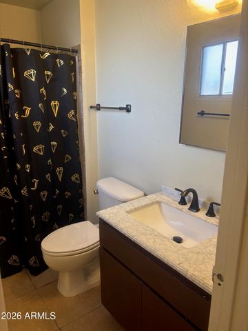 8048 W HAZELWOOD Street, Phoenix, AZ 85033