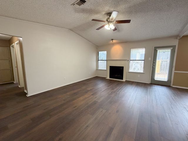 921 Park Place Boulevard, Midlothian, TX 76065