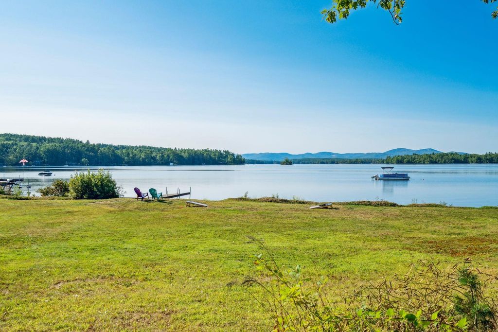 3 Brewster Road, Tuftonboro, NH 03816