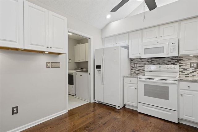 2132 Carefree Circle 10, Marietta, GA 30062