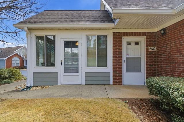 2132 Carefree Circle 10, Marietta, GA 30062
