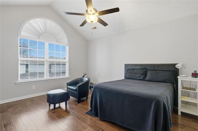 2132 Carefree Circle 10, Marietta, GA 30062