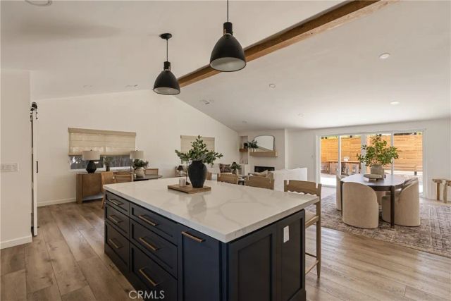 1133 El Camino, Costa Mesa, CA 92626