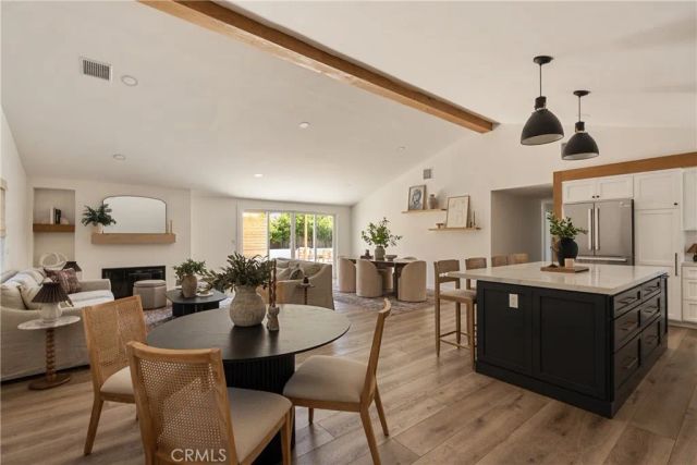 1133 El Camino, Costa Mesa, CA 92626