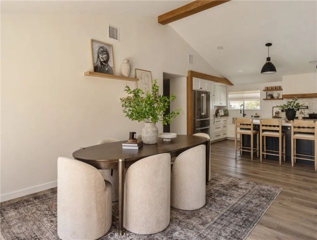 1133 El Camino, Costa Mesa, CA 92626