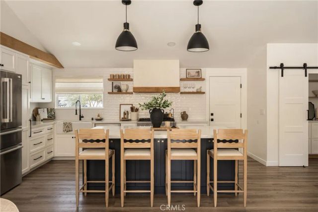 1133 El Camino, Costa Mesa, CA 92626