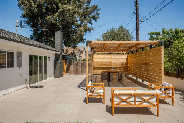 1133 El Camino, Costa Mesa, CA 92626