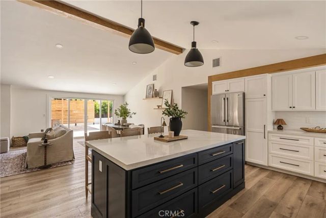 1133 El Camino, Costa Mesa, CA 92626