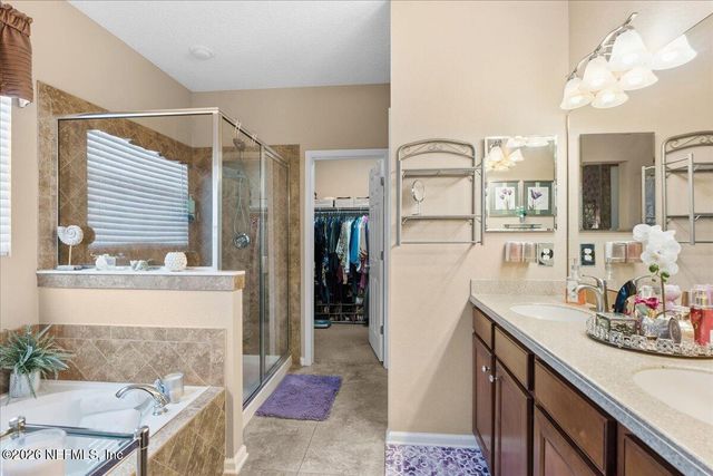 11251 ROBERT MASTERS Court, Jacksonville, FL 32218