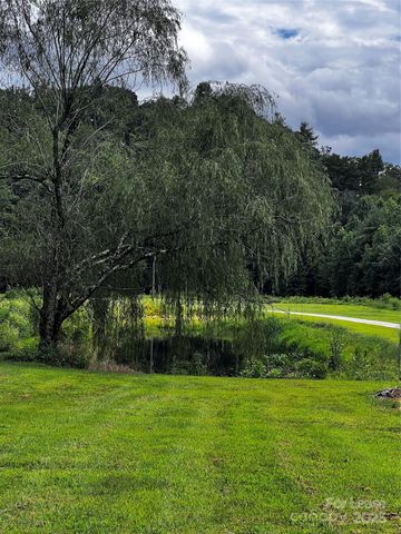 237 Q P Lane, Hendersonville, NC 28792