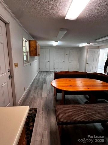 237 Q P Lane, Hendersonville, NC 28792