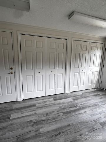 237 Q P Lane, Hendersonville, NC 28792