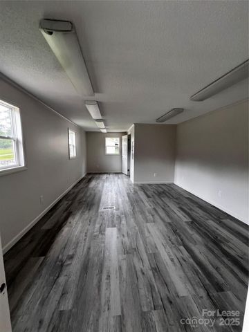 237 Q P Lane, Hendersonville, NC 28792