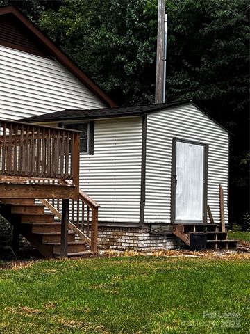 237 Q P Lane, Hendersonville, NC 28792