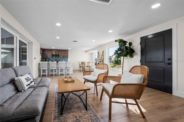 114 FRANCIS DRIVE NE, Port Charlotte, FL 33952